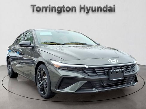 New 2026 Hyundai Elantra Sport image 1