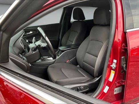 Used 2018 Chevrolet Malibu LT FWD image 20