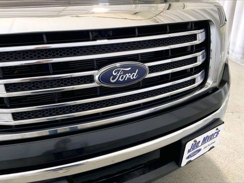 Used 2013 Ford F150 Lariat w/ Luxury Equipment Group RWD image 7