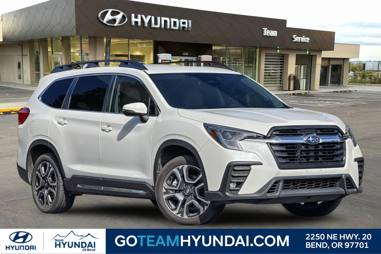Used 2023 Subaru Ascent Limited AWD/4WD image 1