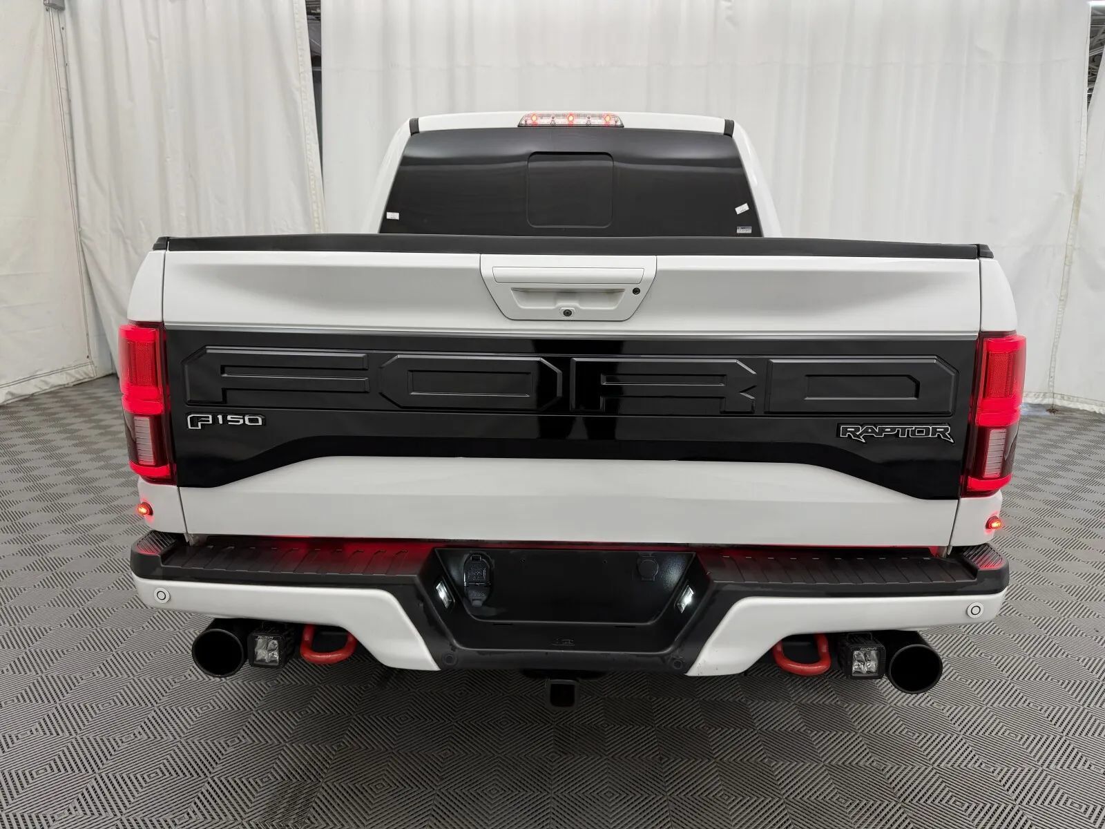 Used 2017 Ford F150 Raptor w/ Equipment Group 802A Luxury AWD/4WD image 6