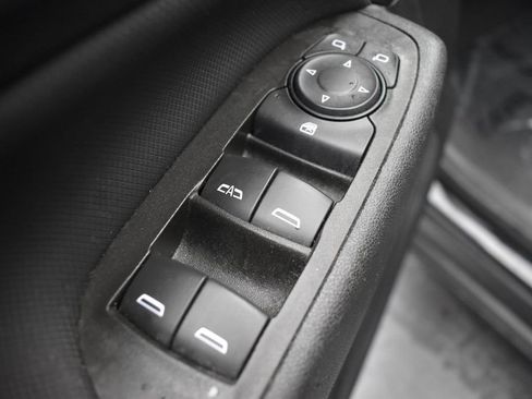 Used 2023 Chevrolet Equinox RS AWD/4WD image 13