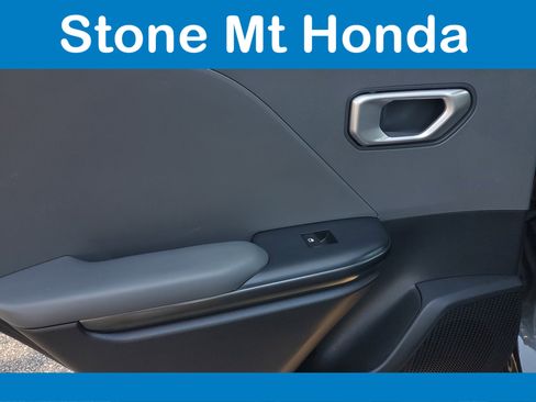 Used 2025 Kia K4 LXS image 11