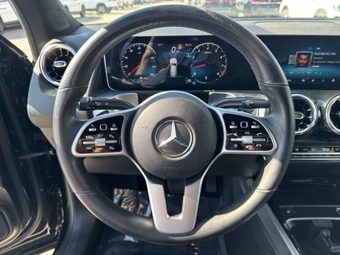 Used 2021 Mercedes-Benz GLB 250 image 21
