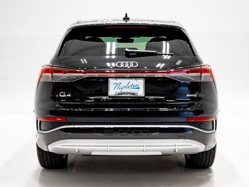 Used 2024 Audi Q4 e-tron Premium Plus w/ Premium Plus AWD/4WD image 32