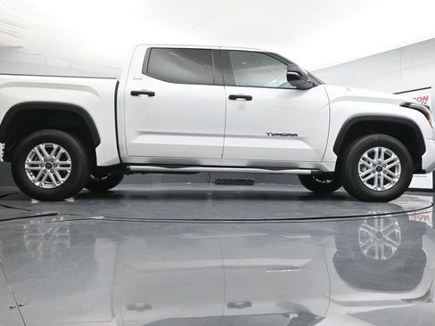 Used 2023 Toyota Tundra SR5 w/ SR5 Convenience Package AWD/4WD image 41