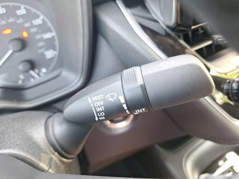 Used 2025 Toyota Corolla SE FWD image 23