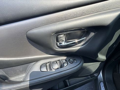 Used 2019 Nissan Murano S w/ Cargo Package image 21