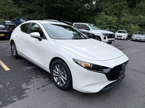 Used 2025 MAZDA MAZDA3 s FWD image 2