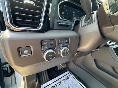 New 2026 GMC Sierra 3500 Denali w/ Denali Reserve Package image 17