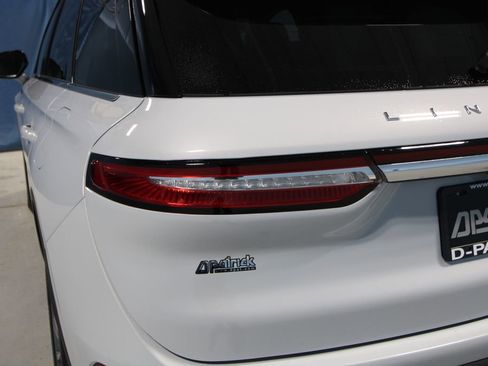 Used 2025 Lincoln Corsair AWD w/ Equipment Group 101A image 35