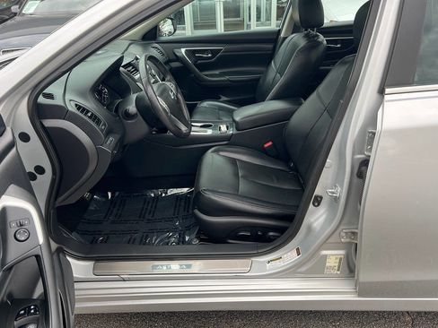 Used 2016 Nissan Altima 2.5 SL w/ 2.5 Technology Package FWD image 20
