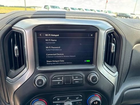 Used 2020 Chevrolet Silverado 1500 RST w/ Rally Edition AWD/4WD image 33