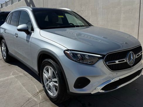 Used 2026 Mercedes-Benz GLC 300 image 2