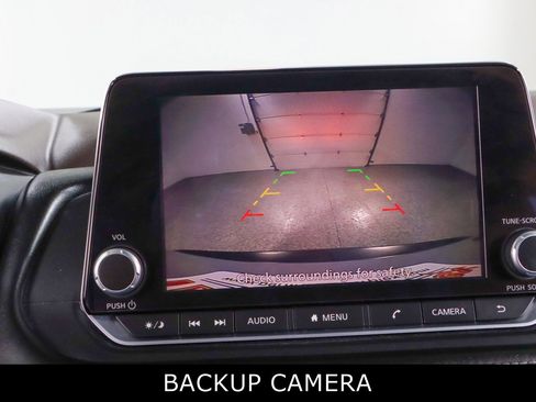 Used 2023 Nissan Rogue SV w/ SV Premium B Package FWD image 18