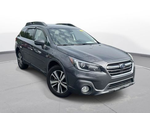 Used 2019 Subaru Outback 2.5i Limited AWD/4WD image 4