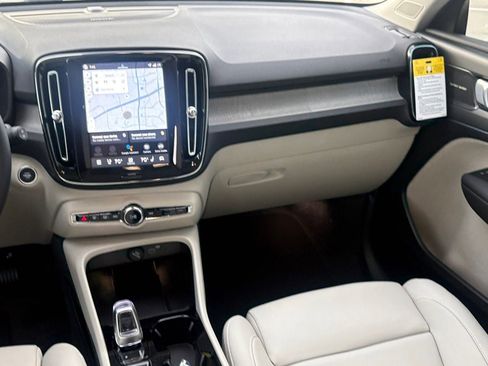 New 2026 Volvo XC40 B5 Plus w/ Protection Package Premier image 12