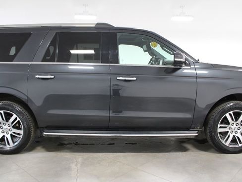 Used 2022 Ford Expedition Max Limited image 11