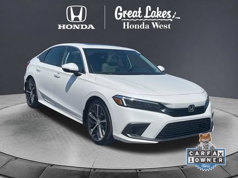 Used 2024 Honda Civic Touring image 2
