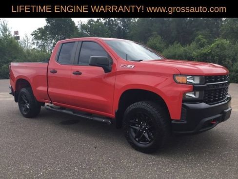 Used 2020 Chevrolet Silverado 1500 Custom Trail Boss w/ Custom Convenience Package AWD/4WD image 2