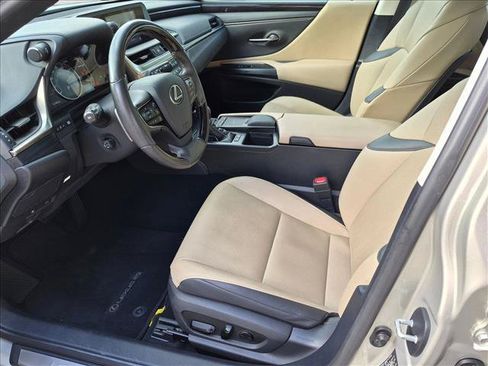 Used 2021 Lexus ES 300h w/ Premium Package FWD image 16