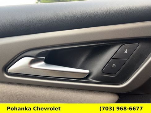 Certified 2025 Chevrolet Traverse LT w/ Driver Confidence Package AWD/4WD image 18