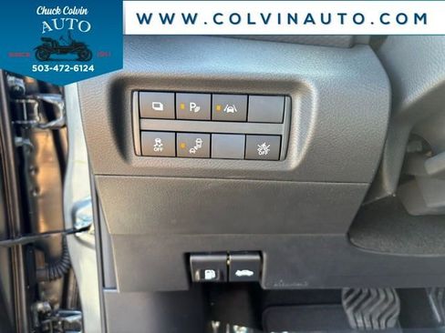 New 2025 Nissan Kicks Play S image 31