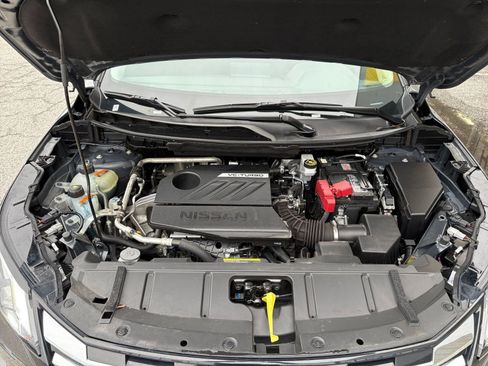Used 2025 Nissan Rogue SV image 33