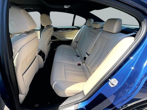 Certified 2023 BMW 530i w/ Premium Package RWD image 21