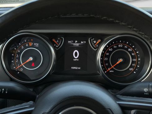 Used 2022 Jeep Gladiator Sport AWD/4WD image 12