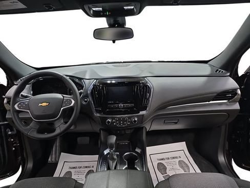 Used 2023 Chevrolet Traverse LT w/ LPO, Floor Liner Package FWD image 12