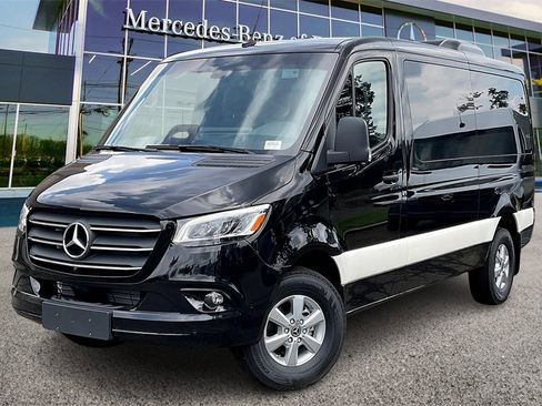 New 2025 Mercedes-Benz Sprinter 144 Cargo image 2