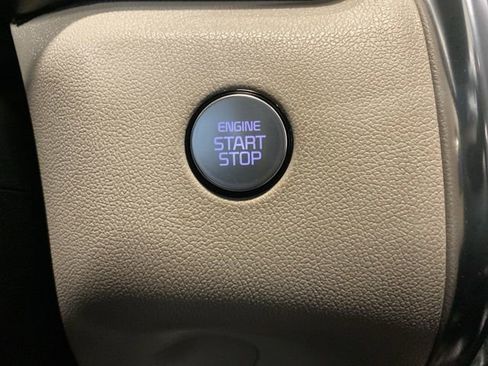 Used 2023 Kia Sorento SX image 19