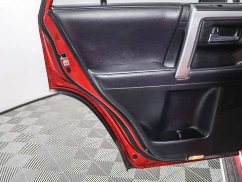 Used 2018 Toyota 4Runner Limited image 37