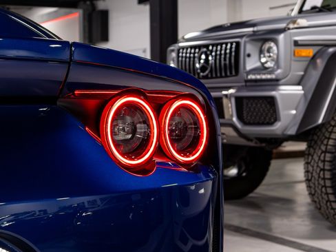 Used 2019 Ferrari 812 Superfast image 88