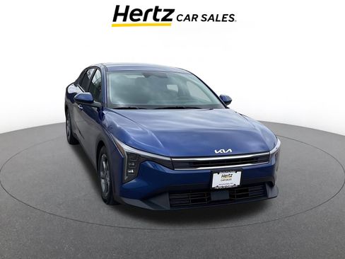 Used 2025 Kia K4 LXS image 1