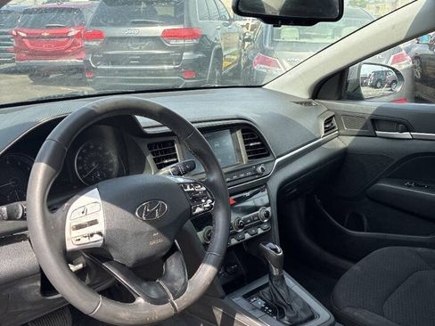 Used 2019 Hyundai Elantra Value Edition w/ Cargo Package FWD image 11