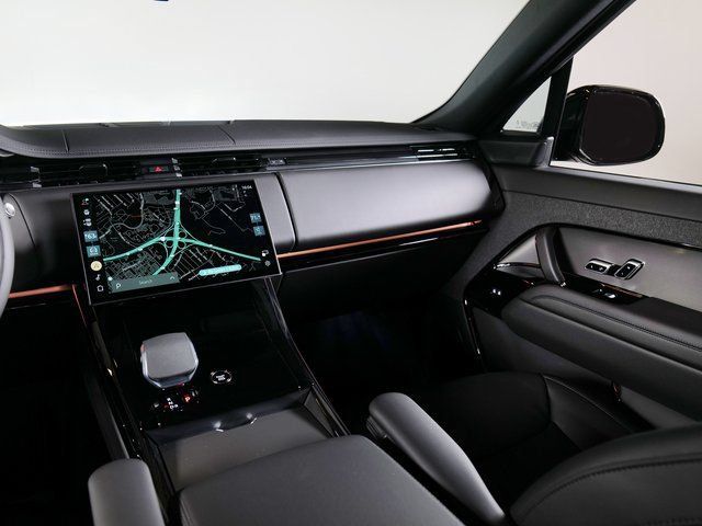 New 2026 Land Rover Range Rover Sport SE AWD/4WD image 16