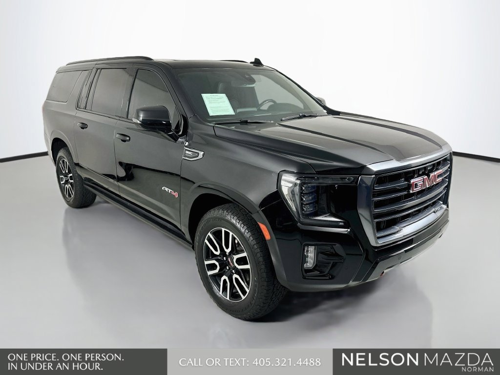 Used 2022 GMC Yukon XL AT4 AWD/4WD image 3
