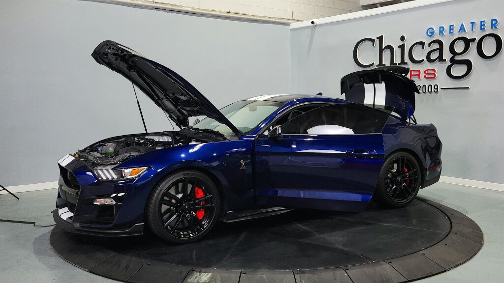 Used 2020 Ford Mustang Shelby GT500 w/ Technology Package RWD image 17