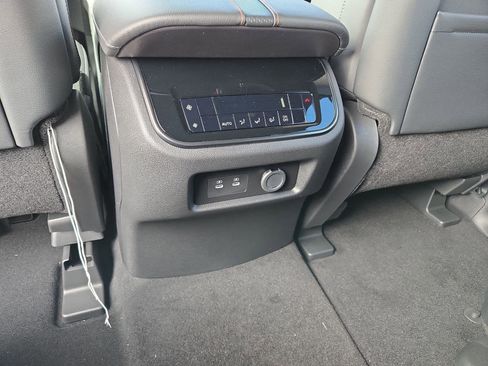 New 2026 Nissan Armada PRO-4X AWD/4WD image 18