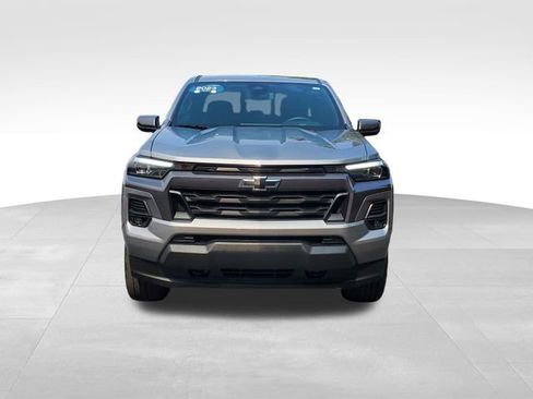 Used 2023 Chevrolet Colorado LT w/ LT Convenience Package III AWD/4WD image 8