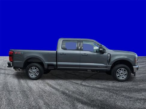 New 2026 Ford F250 Lariat w/ FX4 Off-Road Package image 3
