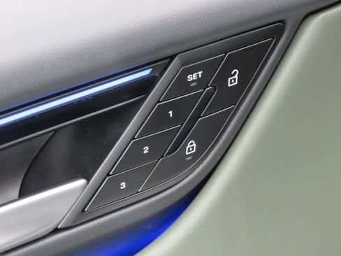 Certified 2024 Porsche Macan 4 Electric AWD/4WD image 36