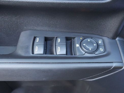 Used 2020 Chevrolet Silverado 1500 Custom w/ Custom Value Package image 27