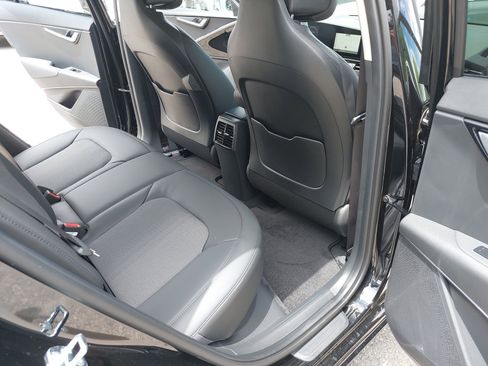 New 2024 Kia Niro Wind w/ Wind Preserve Package image 11