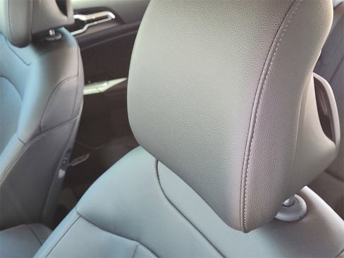 New 2026 Kia Sportage SX image 10