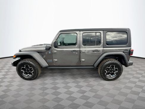 Used 2023 Jeep Wrangler Unlimited Rubicon 4xe w/ Cold Weather Group AWD/4WD image 9