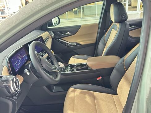 New 2026 Chevrolet Equinox ACTIV w/ LPO, Floor Liner Package image 17