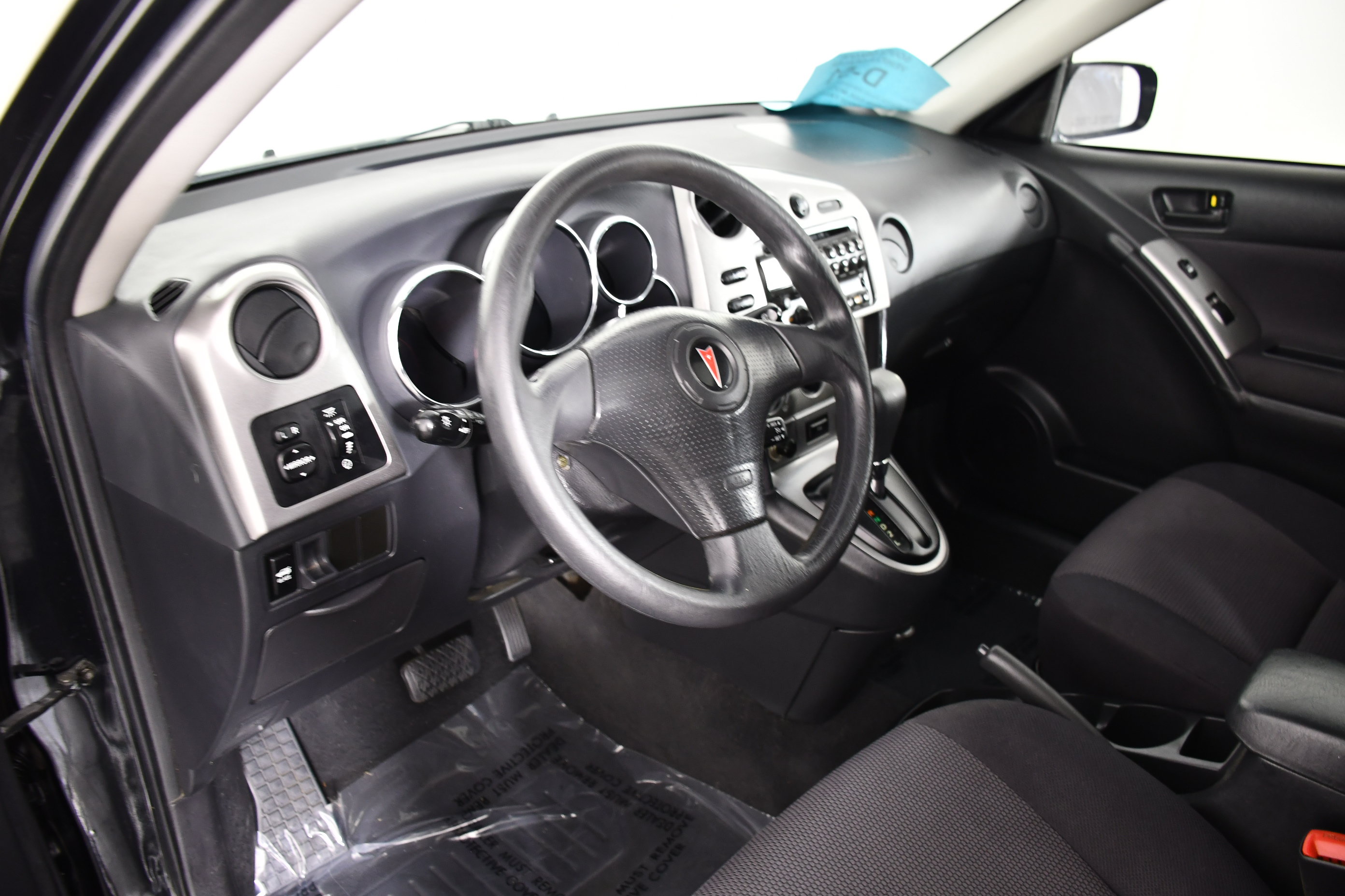 Used 2005 Pontiac Vibe w/ Power Group Value Package FWD image 31